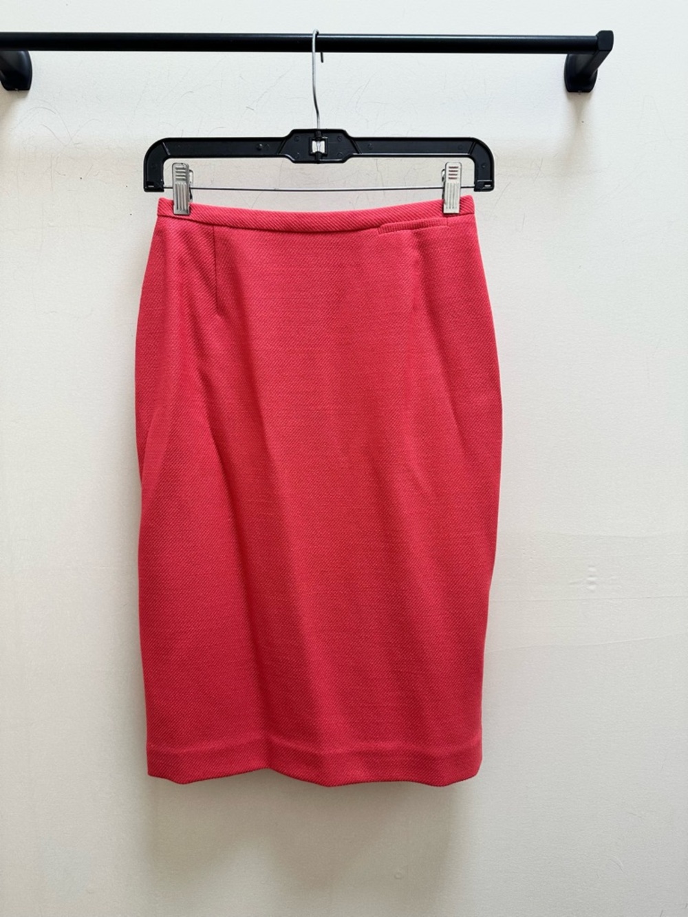 Burberry’s Coral Pink Tailored Jacket & Pencil Skirt. GORGEOUS!LIKE NEW! Size 2 - Picture 9 of 11